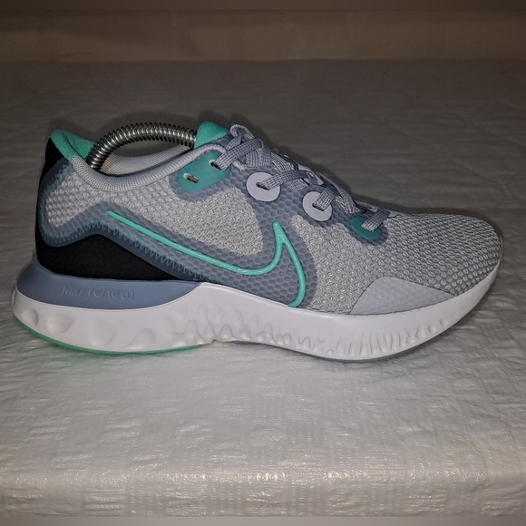 Nike Renew Running Sneakers Women's 8 Gray/Teal/White/Black Training/Gym/Run - Picture 3 of 15